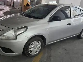 2017 Nissan Sunny in Dubai used car
