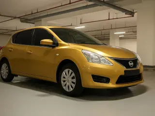 2016 Nissan Tiida في Dubai سيارة مستعملة