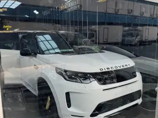 2019 Land Rover Discovery in Dubai used car