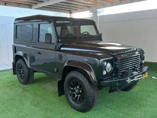 2016 Land Rover Defender in Dubai used car
