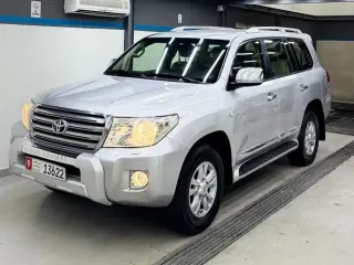 2011 Toyota Land Cruiser in Abu Dhabi used car
