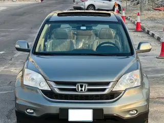 2011 Honda CR-V في Dubai سيارة مستعملة