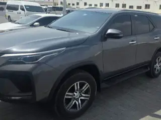 2023 Toyota Fortuner in Dubai used car
