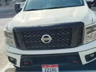 2018 Nissan Titan في Abu Dhabi سيارة مستعملة