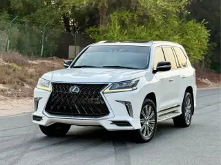 2017 Lexus LX 570 في Dubai سيارة مستعملة