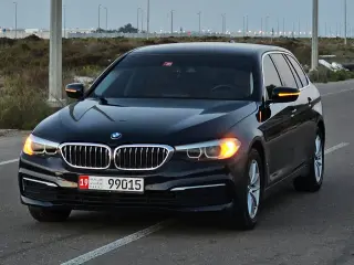 2020 BMW 5-Series في Abu Dhabi سيارة مستعملة