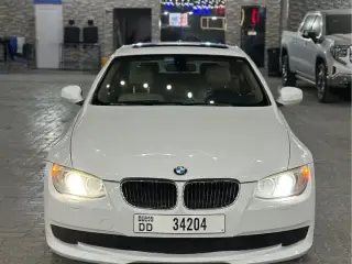 2011 BMW 3-Series في Sharjah سيارة مستعملة