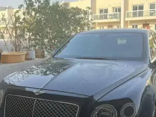 2017 Bentley Bentayga in Dubai used car