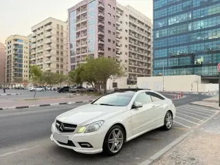 2012 Mercedes-Benz E-Class في Dubai سيارة مستعملة