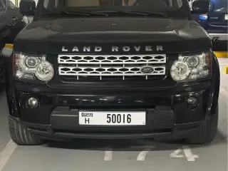 2013 Land Rover LR4 in Dubai used car