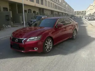 2013 Lexus GS في Dubai سيارة مستعملة