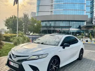 2019 Toyota Camry in Ajman used car