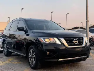 2018 Nissan Pathfinder in Sharjah used car