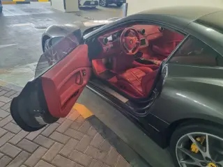 2013 Ferrari California في Dubai سيارة مستعملة