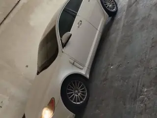 2010 Jaguar XF in Dubai used car