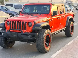 2020 Jeep Gladiator في Dubai سيارة مستعملة