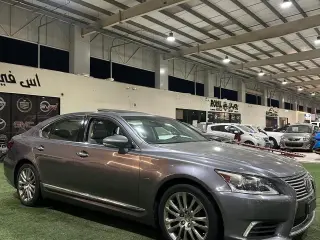 2016 Lexus LS in Ajman used car