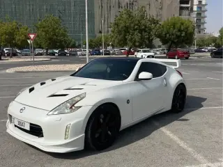 2014 Nissan 370Z في Dubai سيارة مستعملة