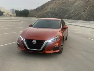 2022 Nissan Altima in Dubai used car