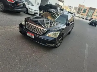 2004 Lexus LS 430 في Abu Dhabi سيارة مستعملة