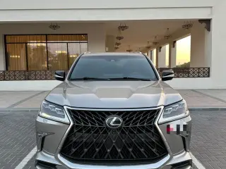 2018 Lexus LX 570 في Abu Dhabi سيارة مستعملة