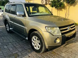 2008 Mitsubishi Pajero في Dubai سيارة مستعملة