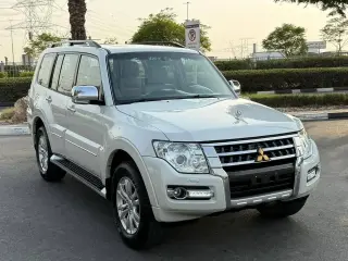 2018 Mitsubishi Pajero في Dubai سيارة مستعملة
