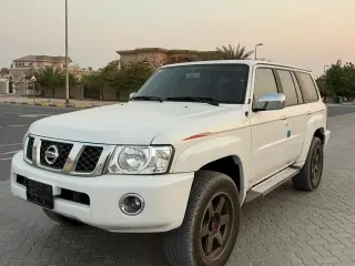 2017 Nissan Patrol Super Safari in Dubai used car