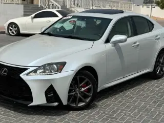 2011 Lexus IS in Ajman used car