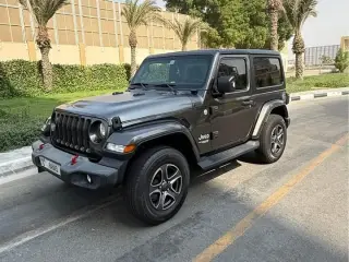 2019 Jeep Wrangler في Dubai سيارة مستعملة