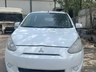 2014 Mitsubishi Mirage في Dubai سيارة مستعملة