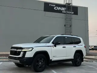 2023 Toyota Land Cruiser in Abu Dhabi used car