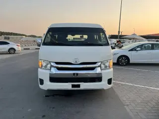 2015 Toyota Hiace in Dubai used car