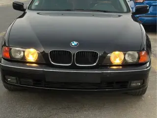 2000 BMW 5-Series في Ajman سيارة مستعملة