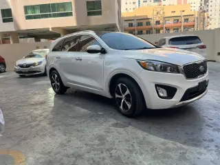 2016 Kia Sorento in Dubai used car