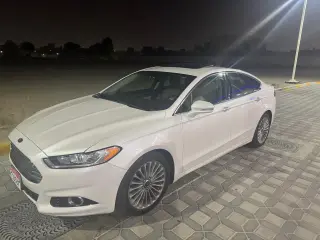 2015 Ford Fusion في Abu Dhabi سيارة مستعملة