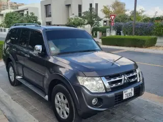 2014 Mitsubishi Pajero في Dubai سيارة مستعملة