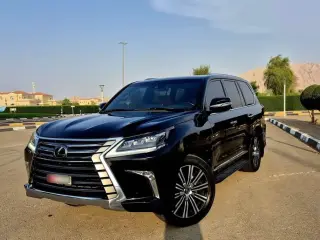 2020 Lexus LX 570 في Dubai سيارة مستعملة