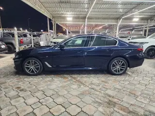 2022 BMW 5-Series في Ajman سيارة مستعملة