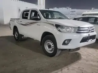 2018 Toyota Hilux in Dubai used car