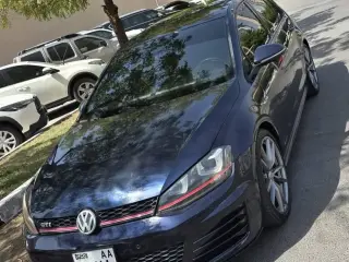 2014 Volkswagen Golf in Dubai used car