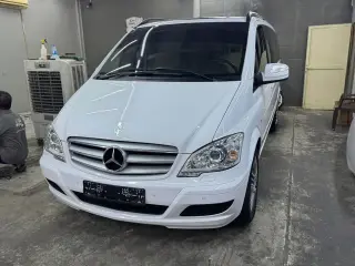 2014 Mercedes-Benz V-Class في Dubai سيارة مستعملة