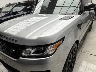 2014 Land Rover Range Rover Sport in Dubai used car