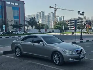 2009 Mercedes-Benz S-Class في Ajman سيارة مستعملة