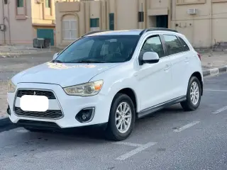 2013 Mitsubishi ASX في Dubai سيارة مستعملة