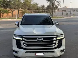 2023 Toyota Land Cruiser in Abu Dhabi used car