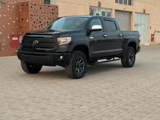 2020 Toyota Tundra in Al Ain used car