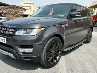 2015 Land Rover Range Rover Sport in Sharjah used car
