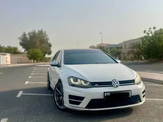 2015 Volkswagen Golf in Dubai used car
