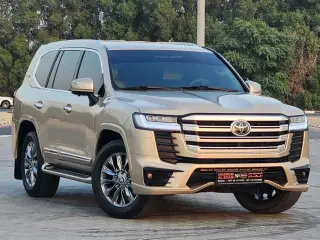 2010 Toyota Land Cruiser in Sharjah used car
